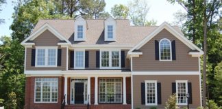 Kolorystyka elewacji domów mieszkalnych