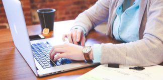 Praca w wirtualnym świecie