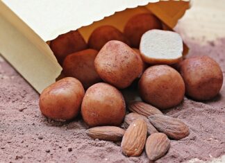 Ile kcal ma 1 garść mieszanki studenckiej?